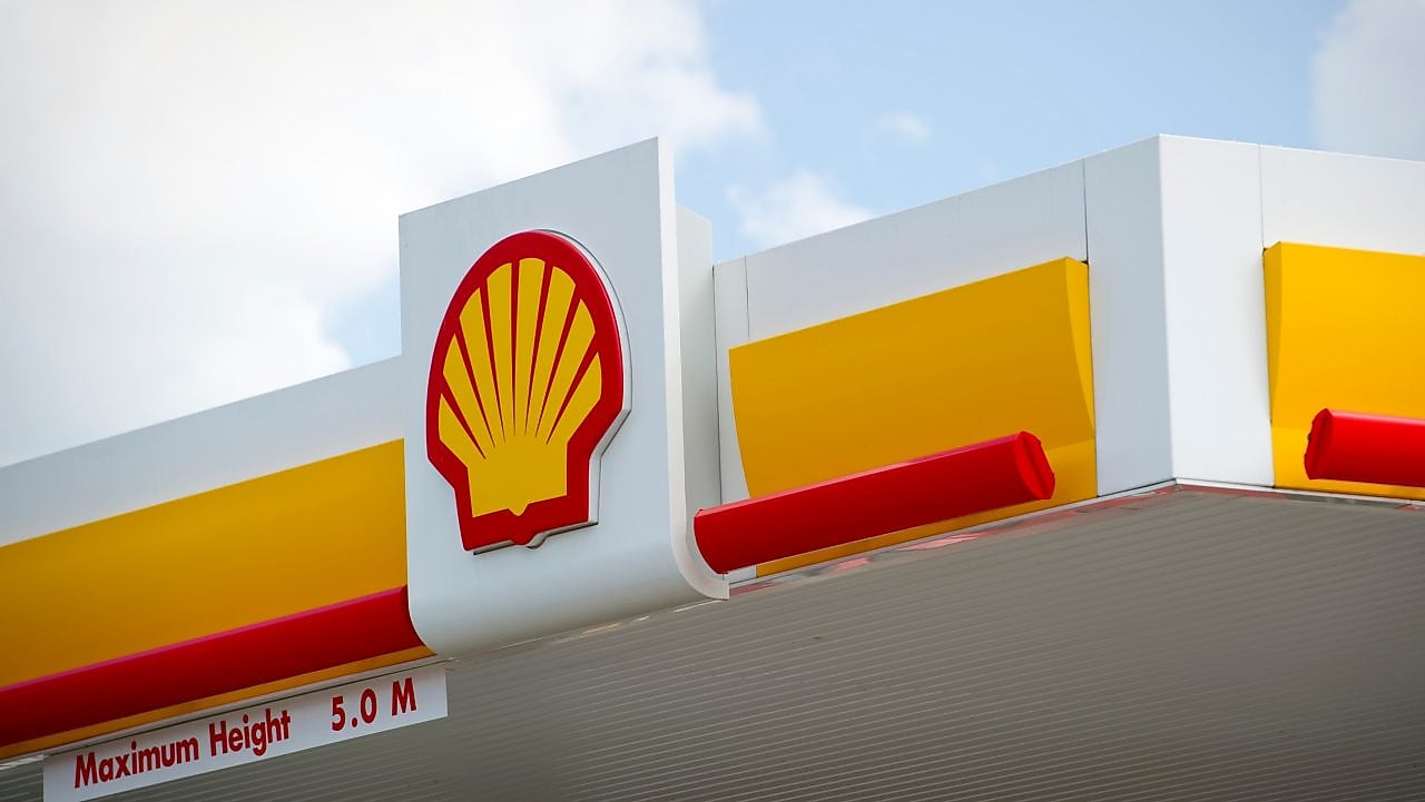 Pikë servisi Shell ku shfaqet logo e Shell