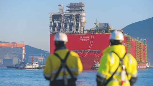 Lundrimi i parë i Prelude: trupi gjigant i kompleksit zbret në ujë për herë të parë