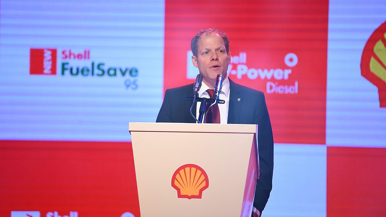 z. Martin Lustenberger GM i Marketeve te licensuara , mbajtja e fjalimit ne hapjen solemne-Gallery-14.05.2018