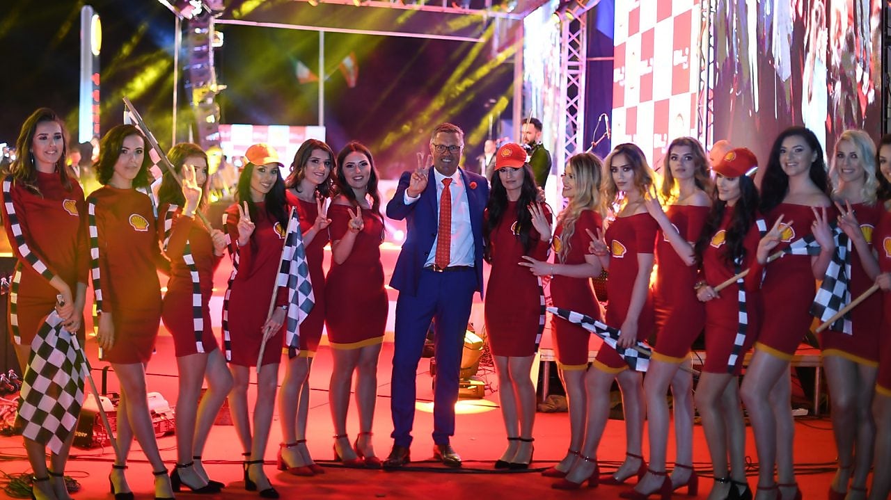 z. Wim Riegman dhe mikpritëset pas eventit-Gallery-14.05.2018