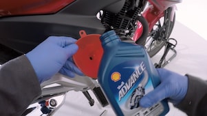 duart që mbajnë vajin e ri për motor Shell Advance